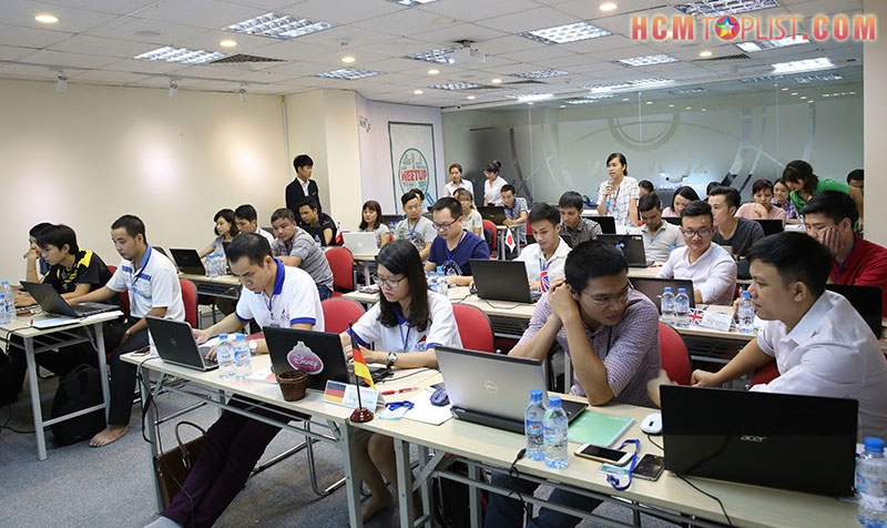 dao-tao-seo-nam-nguyen-hcmtoplist
