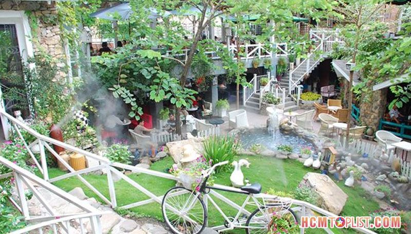 country-house-cafe-hcmtoplist