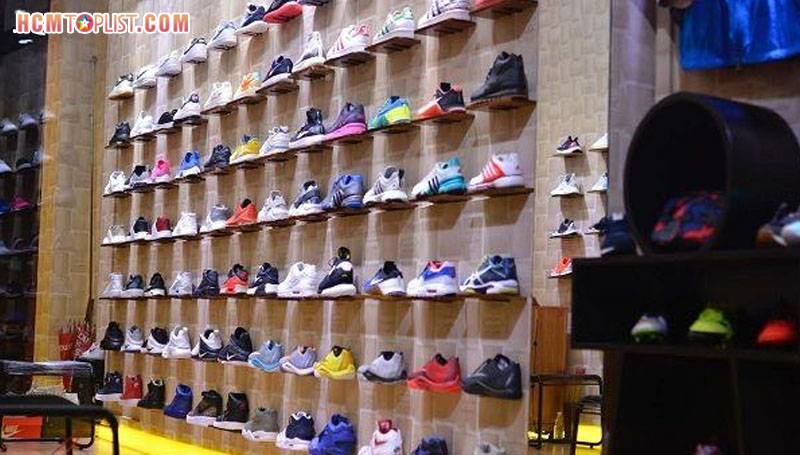 online-sneaker-store-dap-ung-moi-nhu-cau-giay-dep-hcmtoplist