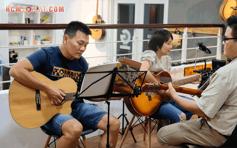 lop-day-guitar-grace-music-class-hcmtoplist