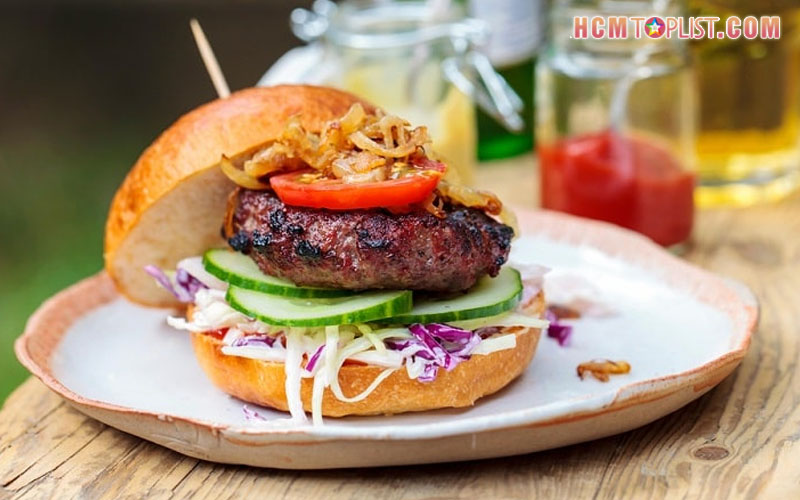 chucks-burger-hcmtoplist