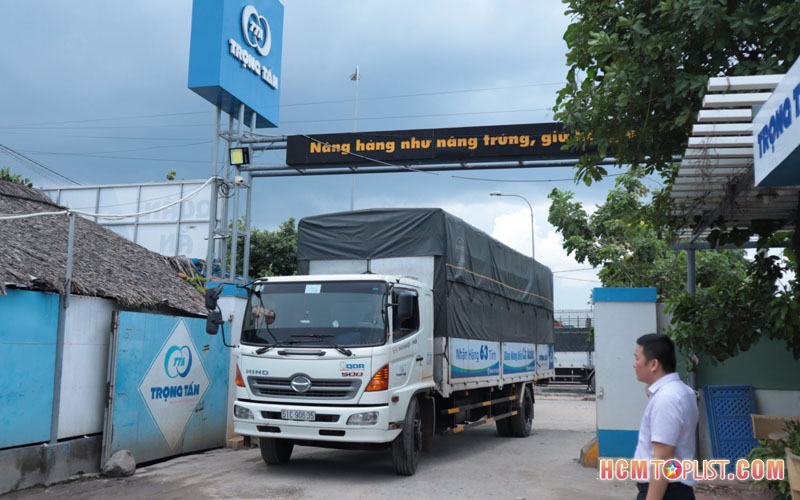 cong-ty-dich-vu-van-tai-trong-tan-hcmtoplist