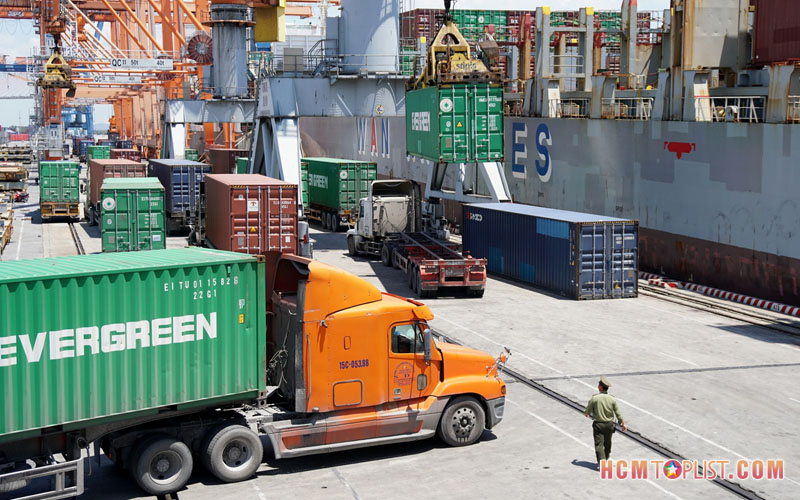 cong-ty-tnhh-dich-vu-van-tai-luu-le-hcmtoplist