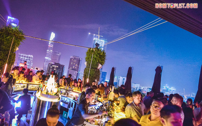 glow-skybar-hcmtoplist