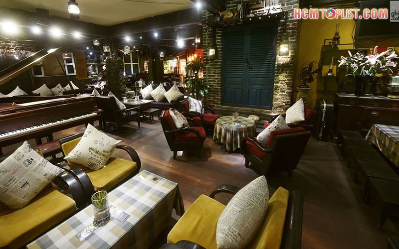 quan-yesterday-piano-coffee-hcmtoplist