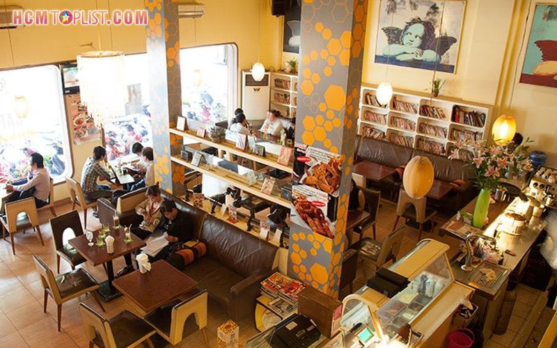 ciao-quan-cafe-sach-tai-quan-1-hcmtoplist-1