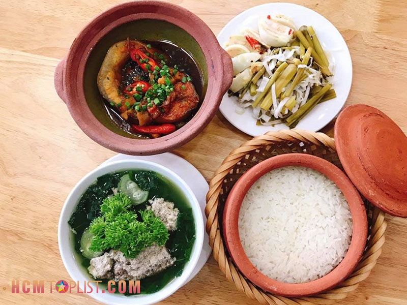 dia-diem-an-uong-o-thu-duc-com-nieu-dong-tre-hcmtoplist