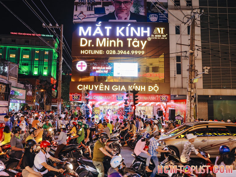 mat-kinh-dr-minh-tay-hcmtoplist