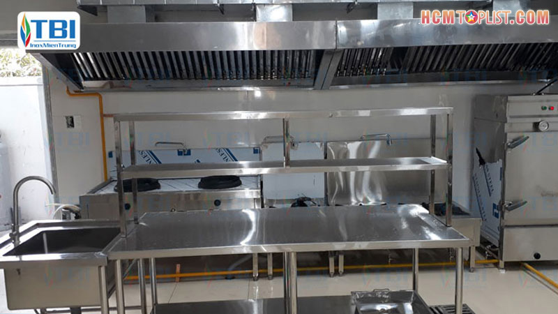 dia-chi-cung-cap-hut-mui-bep-cong-nghiep-uy-tin-hcmtoplist