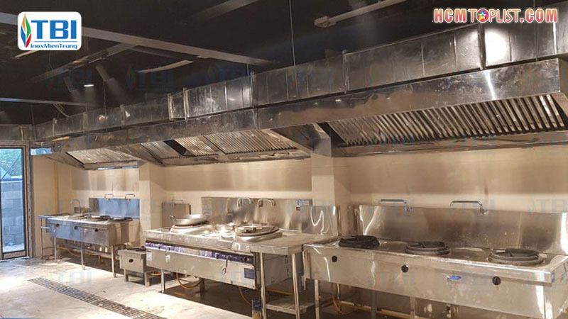vi-sao-nen-su-dung-hut-mui-bep-cong-nghiep-cho-bep-an-nha-hang-hcmtoplist-1