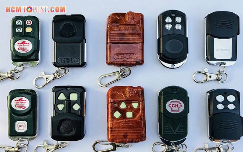 cua-cuon-dai-phat-thanh-hcmtoplist