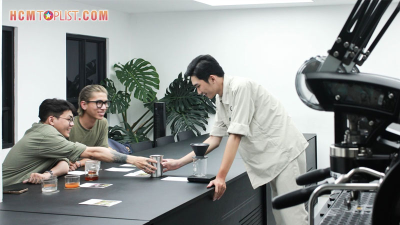 xliii-coffee-coi-trong-tinh-nguyen-ban-khi-che-bien-ca-phe-hcmtoplist