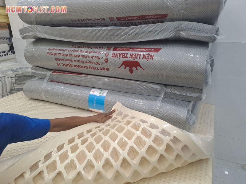 thiet-ke-nem-cao-su-thien-nhien-lien-thanh-hcmtoplist