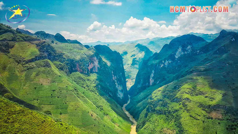 saigon-star-travel-cong-ty-du-lich-hang-dau-tai-tphcm-hcmtoplist