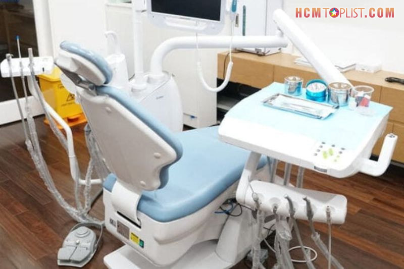 Tieu-chi-quan-trong-de-lua-chon-nha-khoa-boc-rang-su-hcmtoplist-1